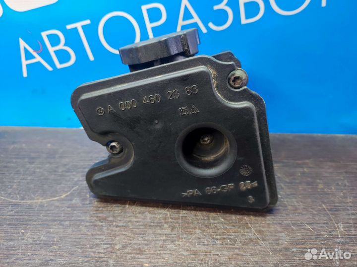 Бачок гура Mercedes Benz S-class w221