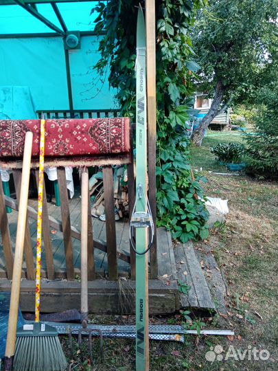 Лыжи деревянные СССР с креплениями 3 пары