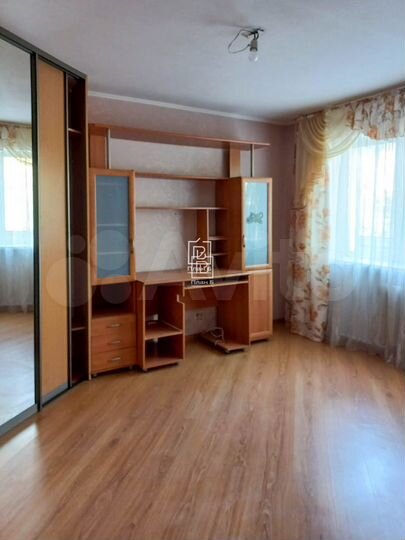 Комната 27,7 м² в 5-к., 2/4 эт.