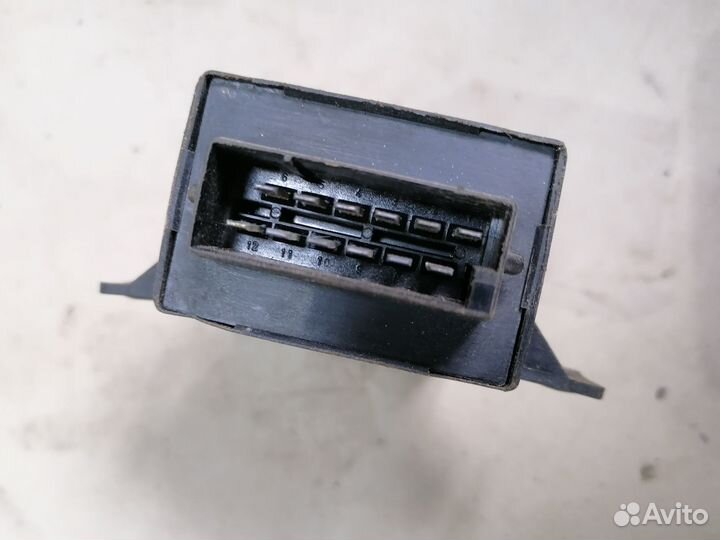 Реле центр.замка 2.0 C20NE Opel Vectra A 1988-1995