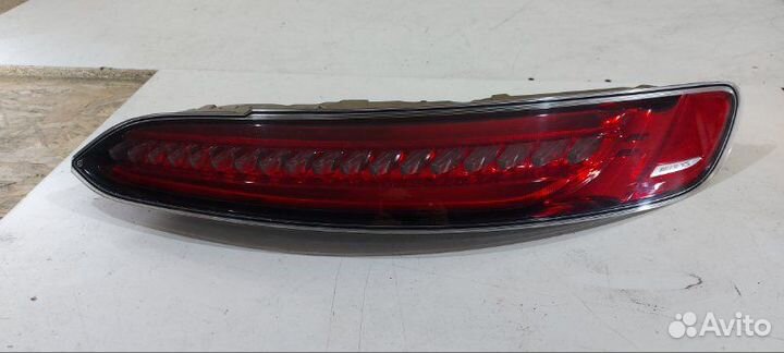 Фонарь задний правый Mercedes-Benz Amg Gt C190