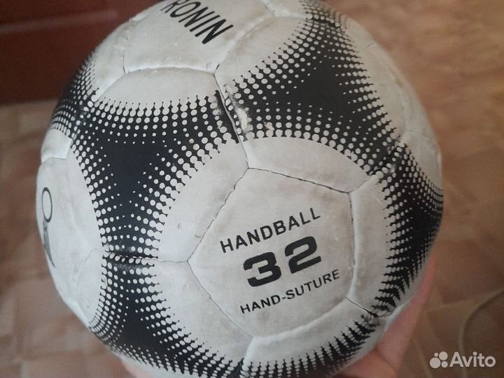 Гандбольный мяч