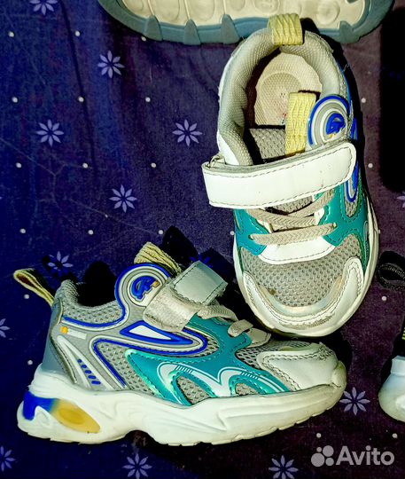 Детская обувь кроссовки сандалии в садик 22-23