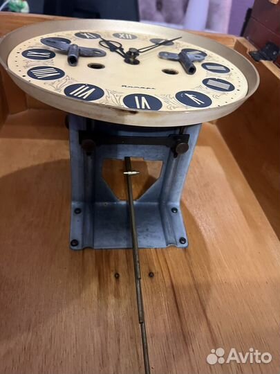 Часы Янтарь Настенные СССР Винтаж