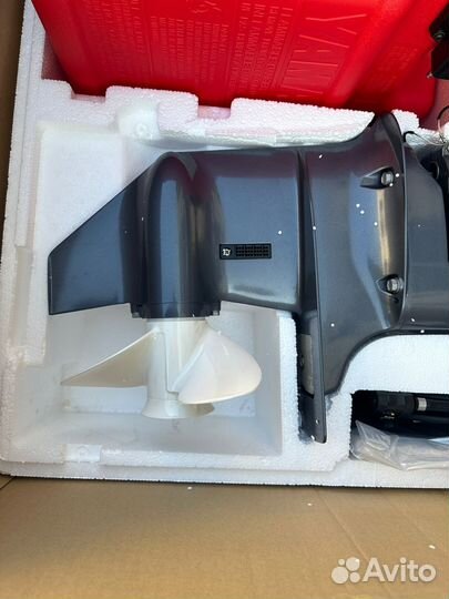 Новый лодочный мотор Yamaha 9.9(15)