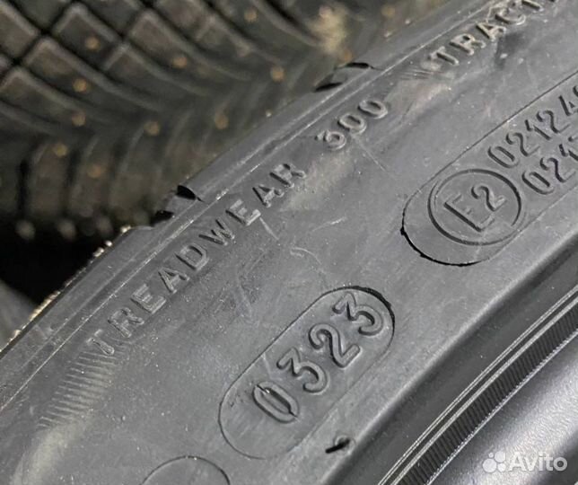 Michelin Pilot Super Sport 285/35 R21 и 325/30 R21 108Y