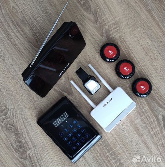 Кнопка вызова персонала, часы, табло, пуль, репите