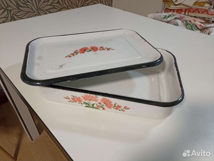 Посуда много разная