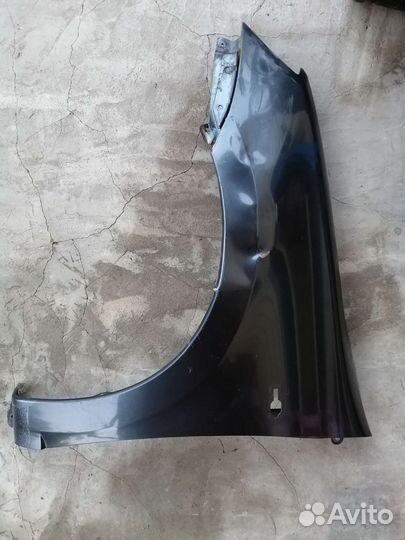 Переднее левое крыло гранта выпуск до 18 года