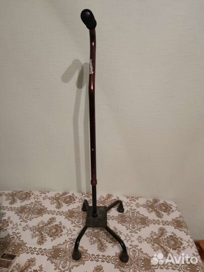 Трость для пожилых людей