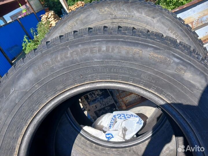 Nokian Tyres Hakkapeliitta 5 65/15.5 R17 35B