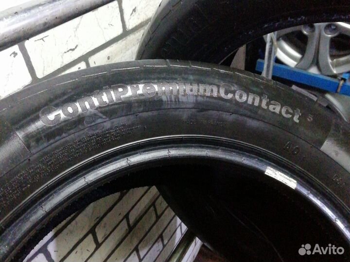 Continental ContiPremiumContact 5 235/55 R17 99V