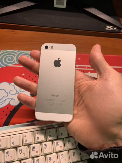 iPhone 5S, 16 ГБ