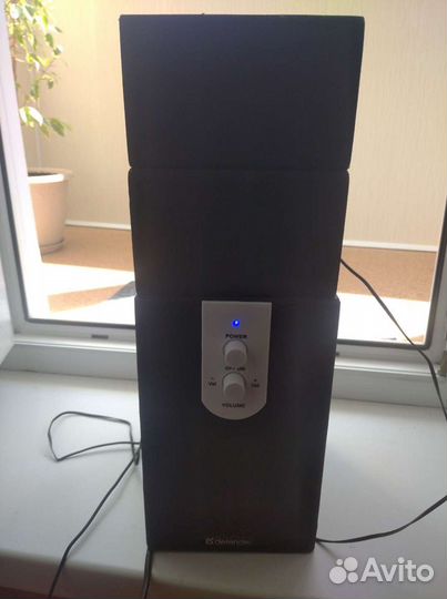 Компьютерные колонки 2.1 Defender V8 c USB