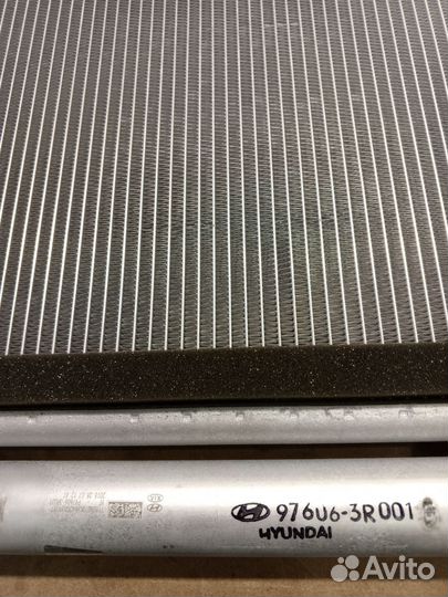 Радиатор кондиционера Hyundai 976063R001