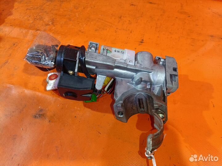Замок зажигания Honda Stepwgn RF5