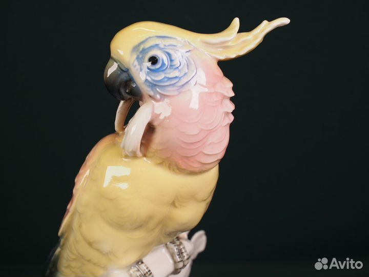 Фарфоровая статуэтка Попугай. Карл Энс (Karl Ens)