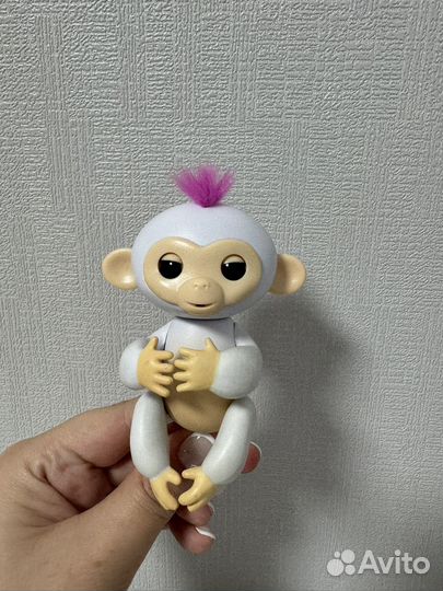 Интерактивная обезьянка fingerlings