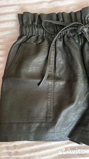 Кожаные шорты
