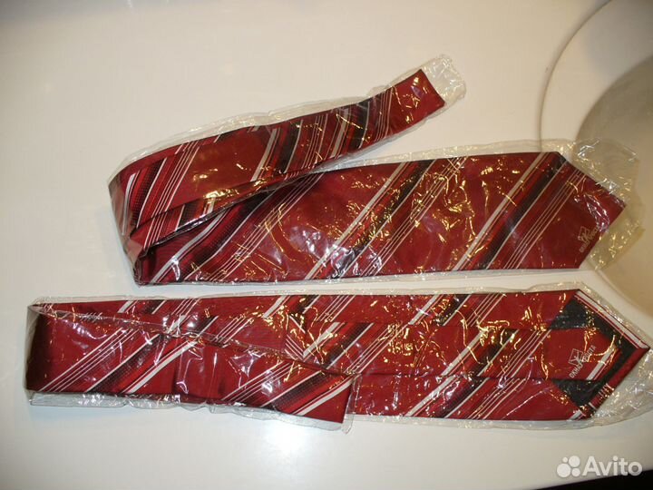 Новые галстуки и платки, натуральный шелк