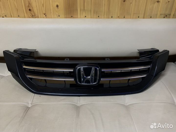 Решетка радиатора Хонда Аккорд 9