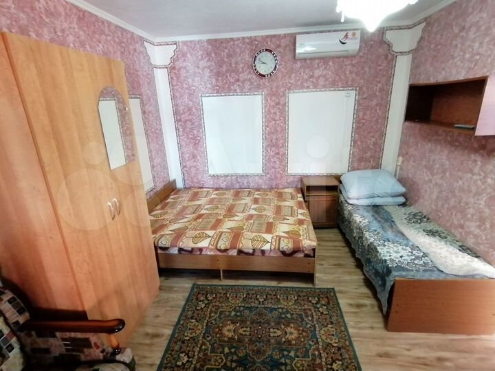 Комната 20 м² в 4-к., 1/2 эт.