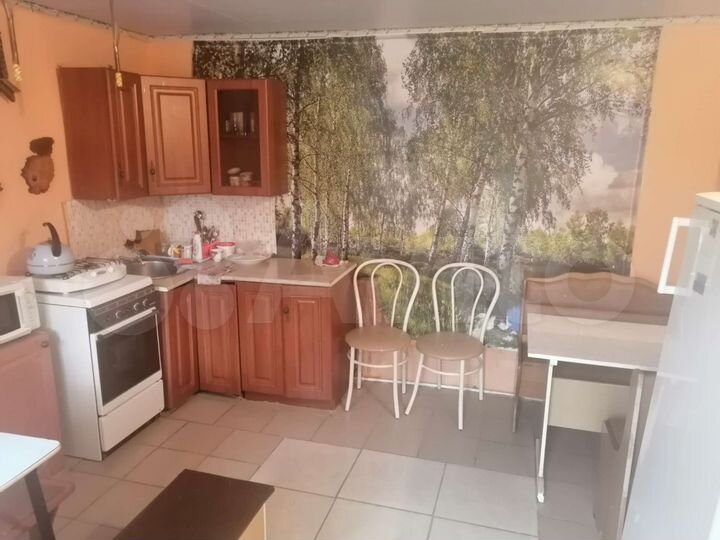 Комната 80 м² в 3-к., 2/2 эт.