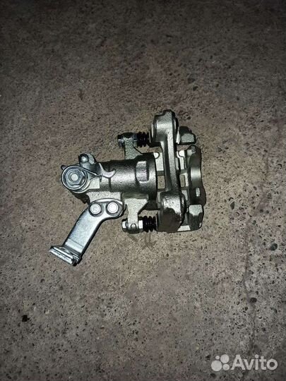 Суппорт на Suzuki SX4 задний правый