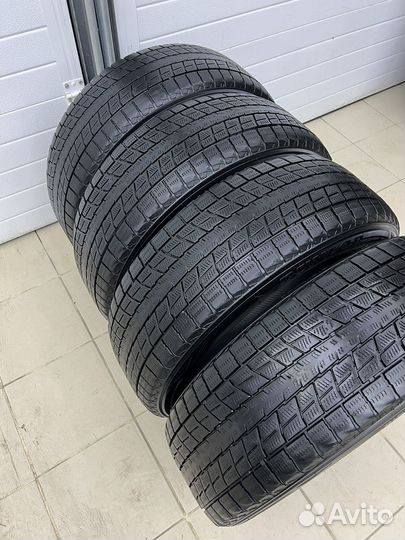 Dunlop Winter Maxx SJ8 235/55 R20