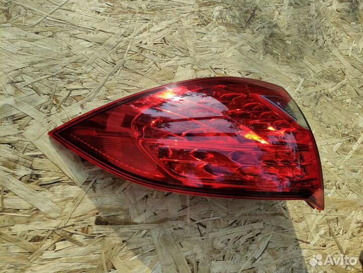 Фонарь левый в крыло Porsche Cayenne 958