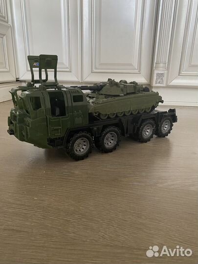 Военная техника танк, бтр, машина, самолет