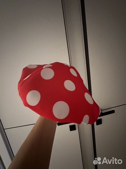 Шляпа гриб-мухомор