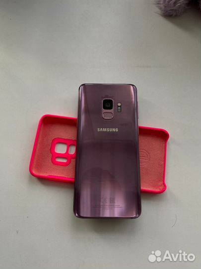 Samsung Galaxy S9, 4/64 ГБ