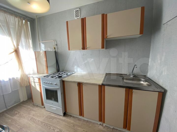 2-к. квартира, 46 м², 4/9 эт.