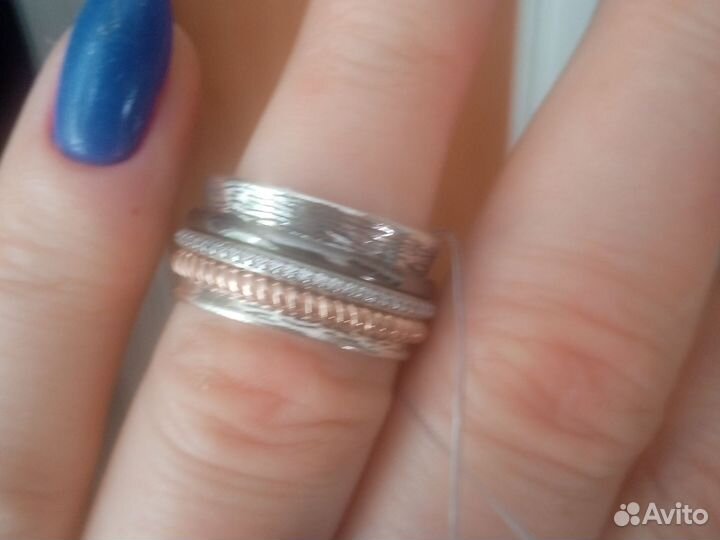 Серебряное кольцо с фианитом