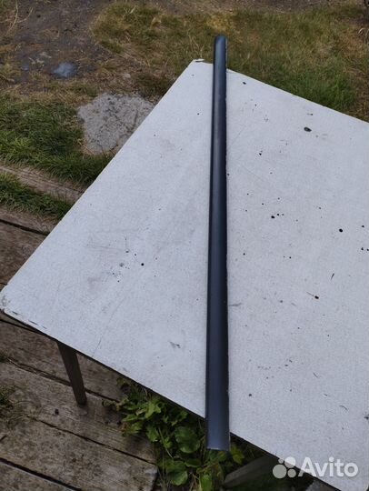 Молдинг передней правой двери Nissаn Рrimеra P11