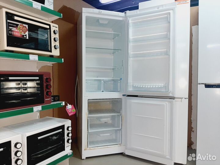 Холодильник Indesit DSN 18