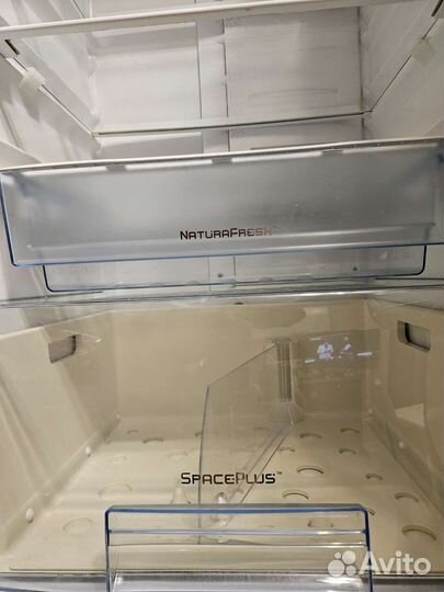 Холодильник бу Electrolux