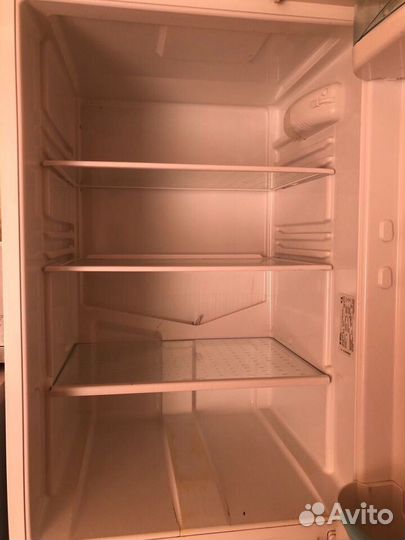 Холодильник Стинол