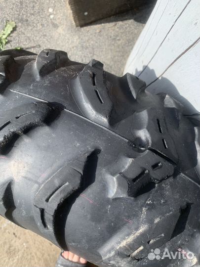 Продам резину с дисками на квадроцикл