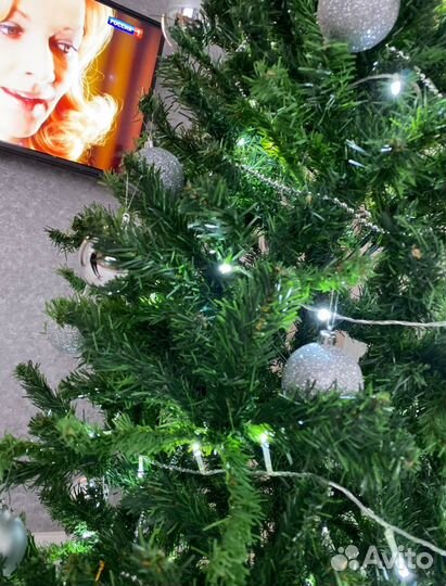 Елка искусственная 180см бу