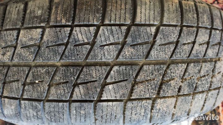 Bridgestone Ice Partner 215/60 R16