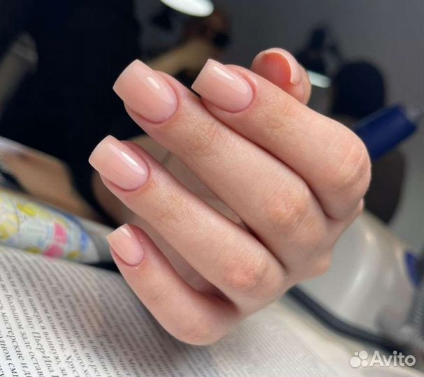 Наращивание ногтей, маникюр