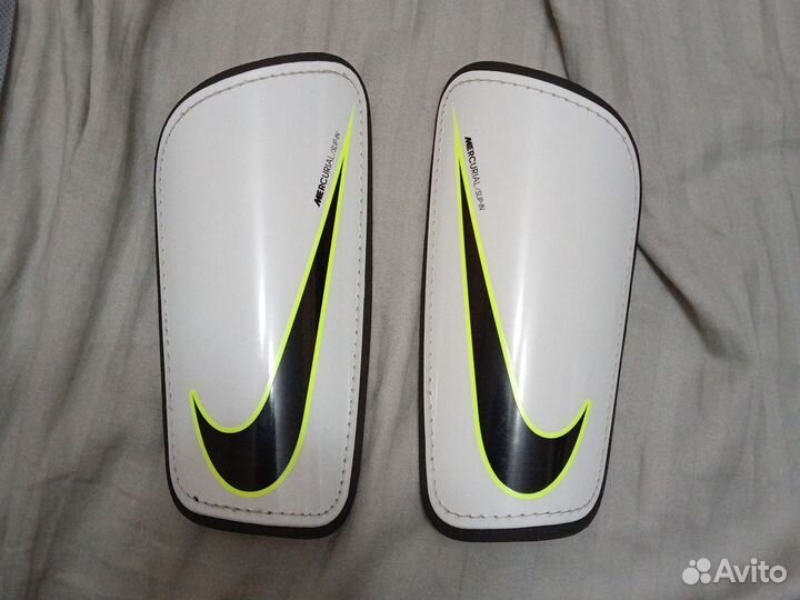 Щитки футбольные nike mercurial