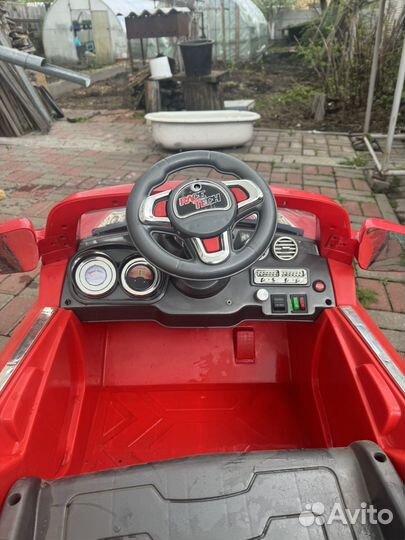 Электромобиль детский б/у