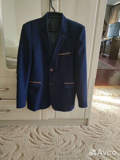 Пиджак приталенный
