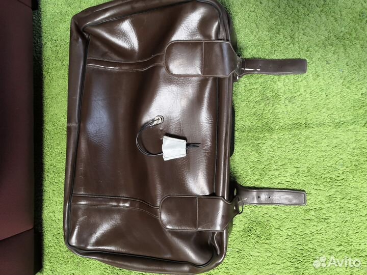 Винтажный чемодан