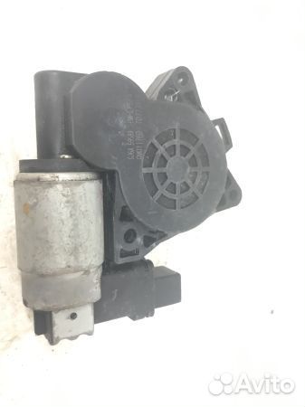 Моторчик заднего правого стеклоподъемника G22C5858