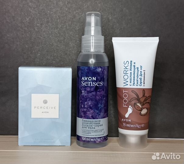 Набор косметики от Avon