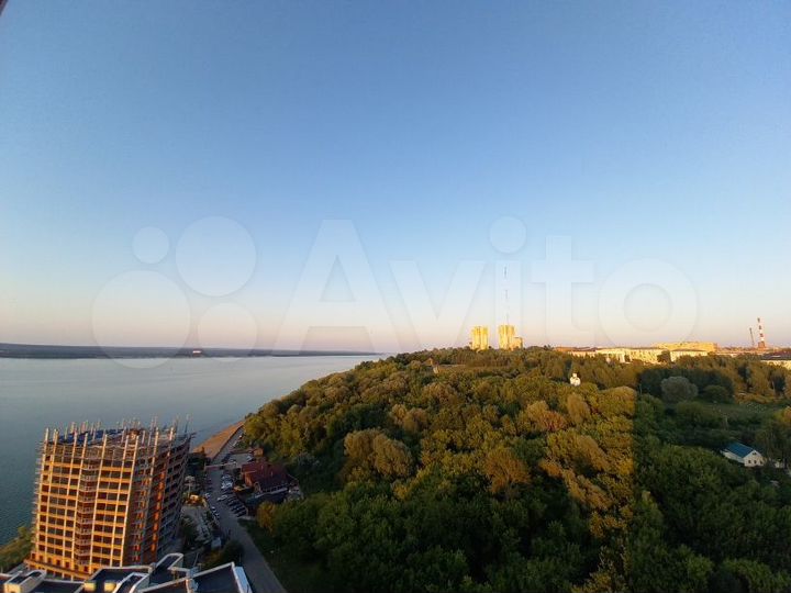 2-к. квартира, 80 м², 19/23 эт.